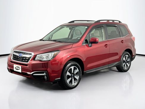Used 2017 Subaru Forester 2.5i Limited AWD/4WD image 6