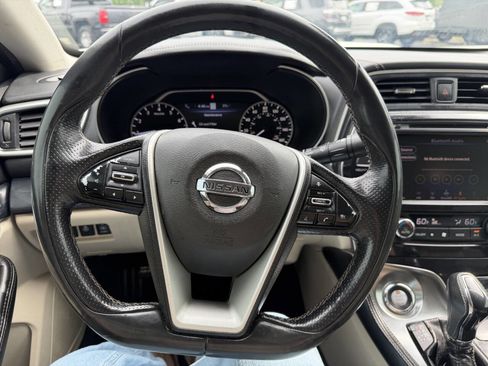 Used 2019 Nissan Maxima Platinum w/ Sport Mat Group FWD image 19