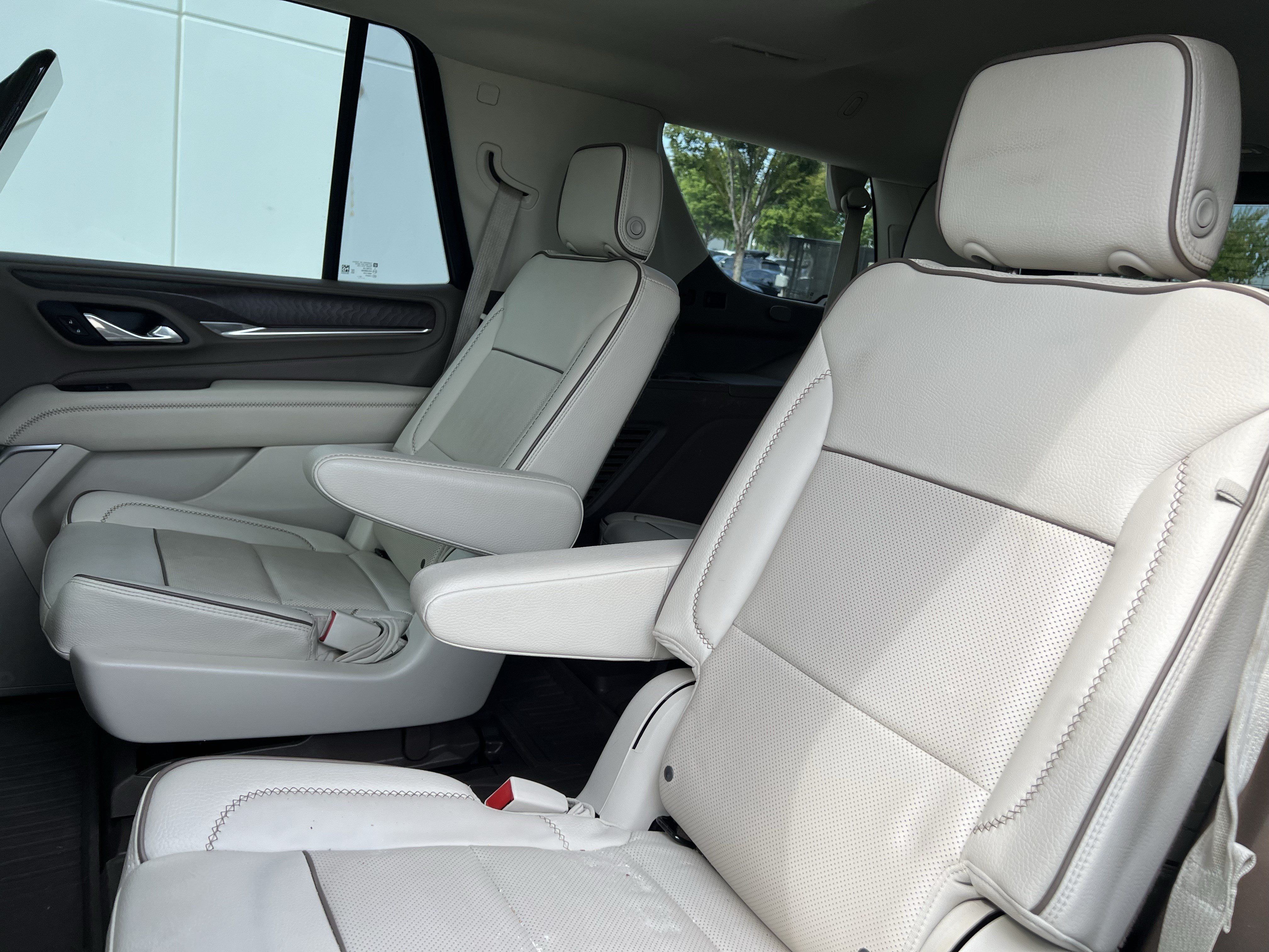 Used 2023 GMC Yukon Denali w/ Denali Reserve Package AWD/4WD image 33