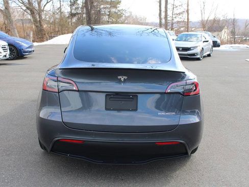 Used 2022 Tesla Model Y Performance image 7