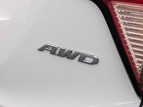 Used 2018 Honda HR-V EX image 11