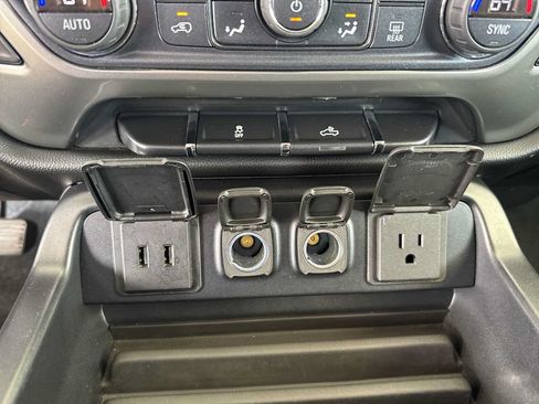 Certified 2018 Chevrolet Silverado 1500 LT w/ All Star Edition AWD/4WD image 29