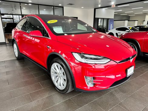 Used 2020 Tesla Model X image 7