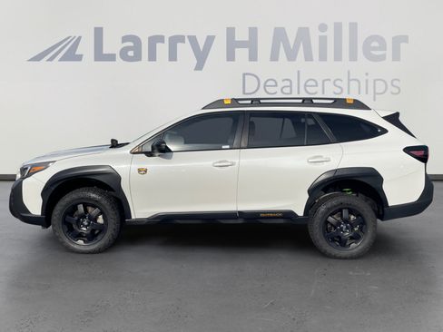 Used 2023 Subaru Outback Wilderness image 2