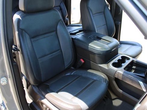 Used 2021 GMC Sierra 1500 Denali w/ Denali Ultimate Package AWD/4WD image 45