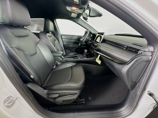 New 2026 Jeep Compass Latitude AWD/4WD image 30