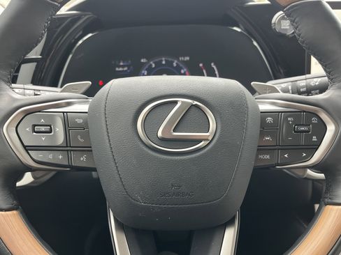 Used 2024 Lexus RX 350 Premium image 12