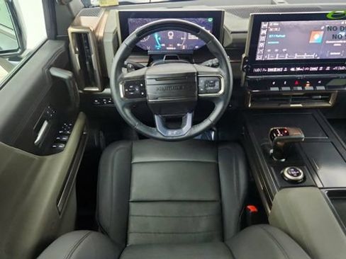 Used 2025 GMC Hummer EV 3X w/ LPO, Illumination Package AWD/4WD image 38