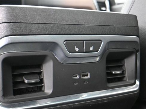 Used 2024 GMC Sierra 2500 Denali w/ Denali Reserve Package image 24