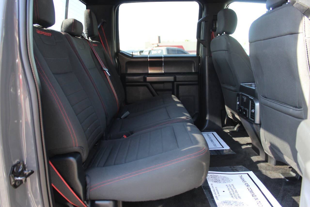 Used 2018 Ford F150 XLT w/ Equipment Group 302A Luxury AWD/4WD image 11