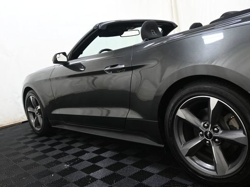 Used 2016 Ford Mustang Convertible w/ Equipment Group 051A RWD image 9