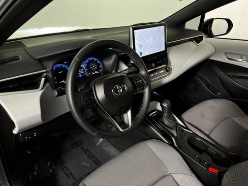 Used 2026 Toyota Corolla SE w/ SE Package FWD image 12