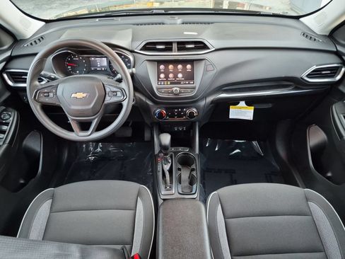 Used 2023 Chevrolet TrailBlazer LT FWD image 23