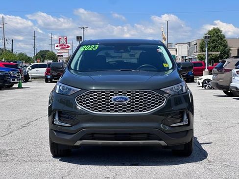 Certified 2023 Ford Edge SEL w/ Convenience Package AWD/4WD image 2