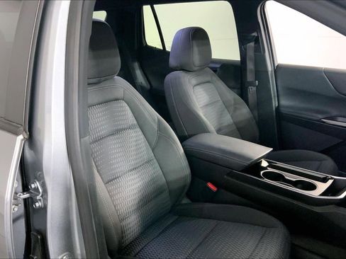 Used 2025 Chevrolet Equinox LT image 7