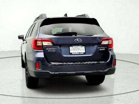 Used 2016 Subaru Outback 2.5i Limited AWD/4WD image 6