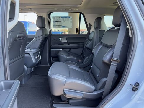 New 2025 Ford Expedition Platinum w/ Driver's Package image 58