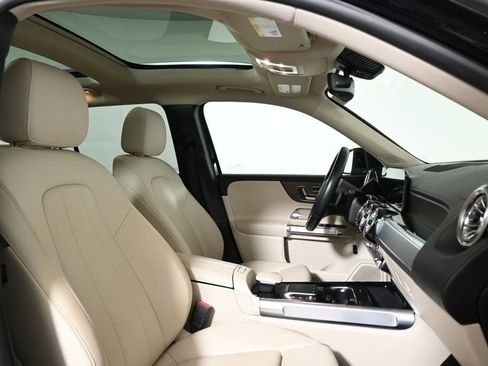 Certified 2023 Mercedes-Benz GLB 250 4MATIC image 26