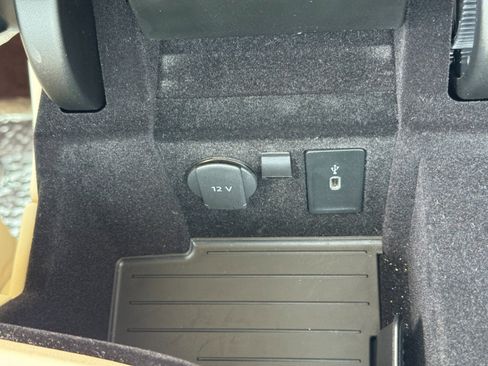 Used 2021 Porsche Panamera 4S image 35