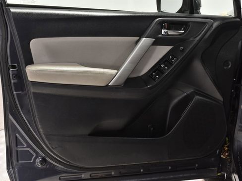 Used 2015 Subaru Forester 2.5i Limited w/ Protection Package #2 image 9