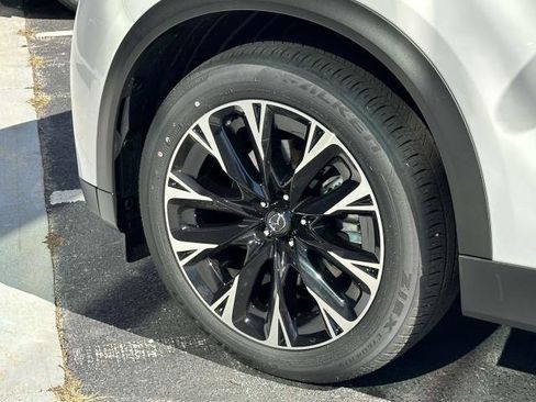 Used 2024 MAZDA CX-90 Plug-In Hybrid w/ Premium Pkg image 9