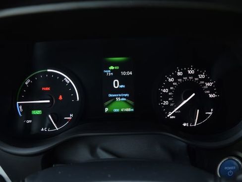 Used 2024 Toyota Sienna LE AWD/4WD image 3