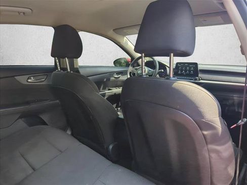 Used 2021 Kia Forte LXS FWD image 27