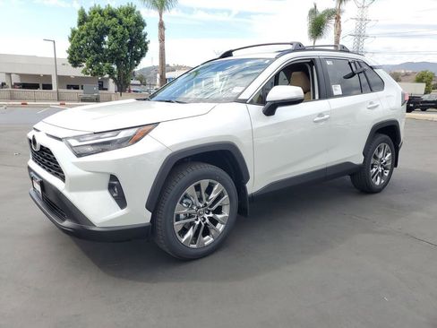 New 2025 Toyota RAV4 XLE Premium image 7