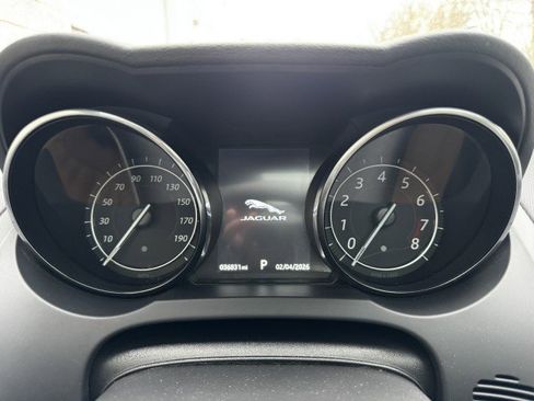 Used 2016 Jaguar F-TYPE Coupe image 37