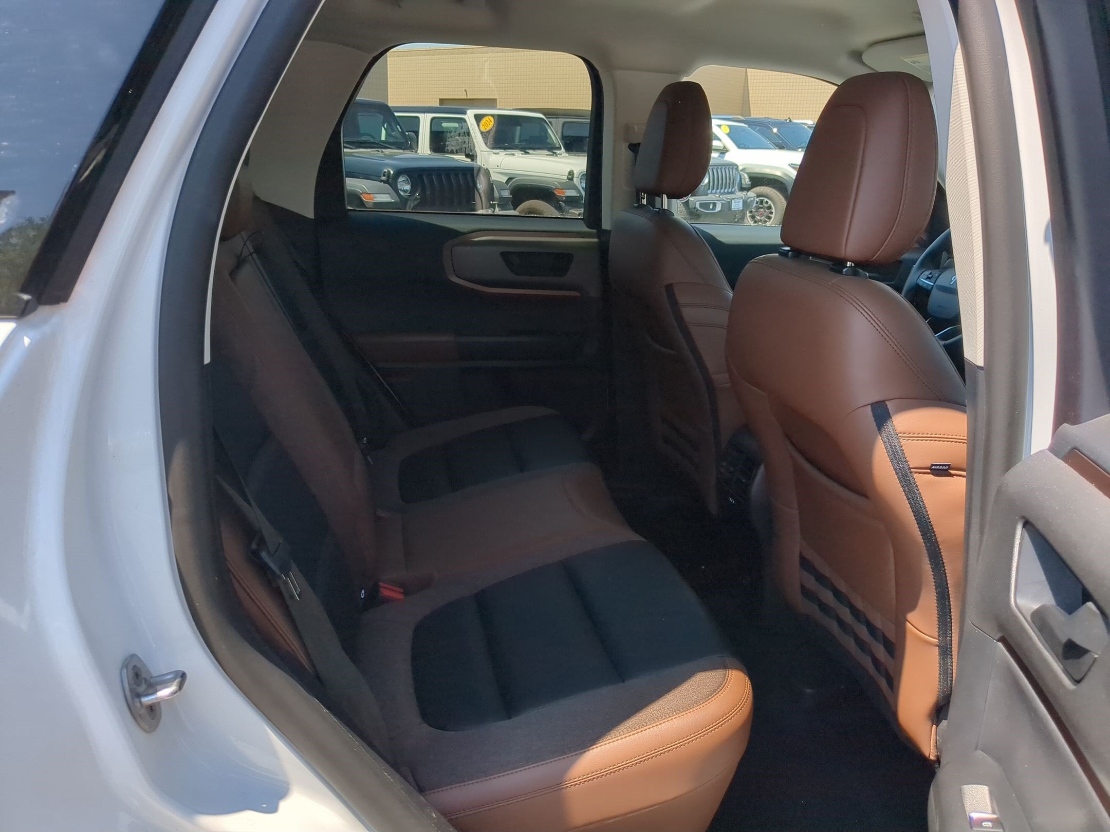 Used 2025 Ford Bronco Sport Outer Banks AWD/4WD image 32