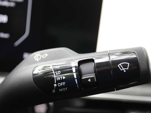 New 2025 Kia K5 EX image 32