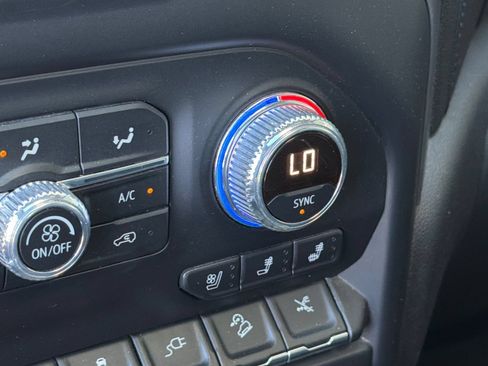 Used 2019 GMC Sierra 1500 Denali w/ Denali Ultimate Package AWD/4WD image 28