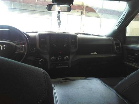 Used 2022 RAM 2500 Tradesman w/ Chrome Appearance Group image 2