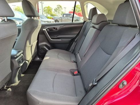 Certified 2025 Toyota RAV4 LE FWD image 18