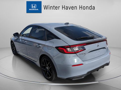 Used 2022 Honda Civic Sport image 6