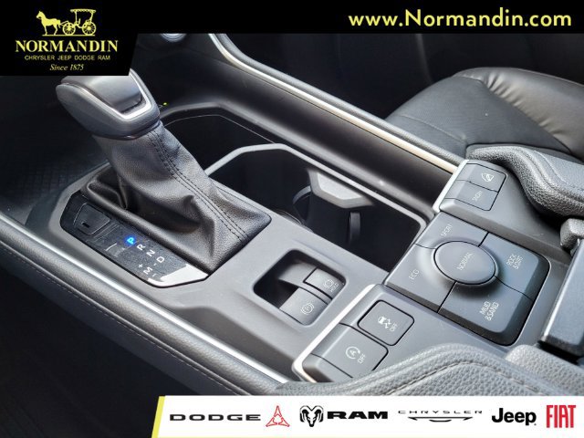 Used 2024 Toyota Grand Highlander AWD image 12