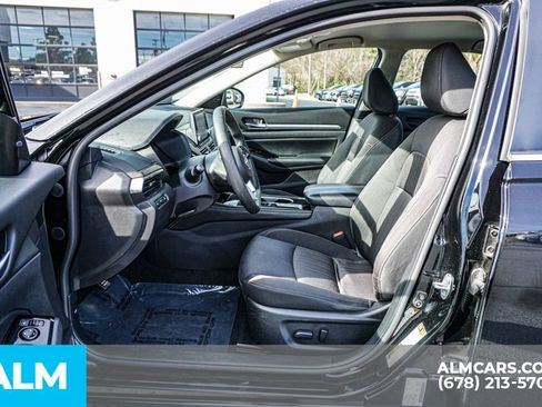 Used 2023 Nissan Altima 2.5 SV image 19