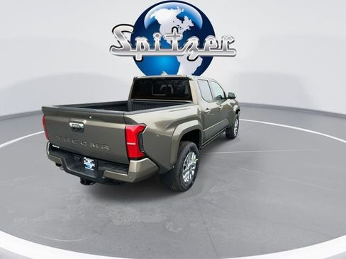 Used 2025 Toyota Tacoma 4x4 Double Cab image 8