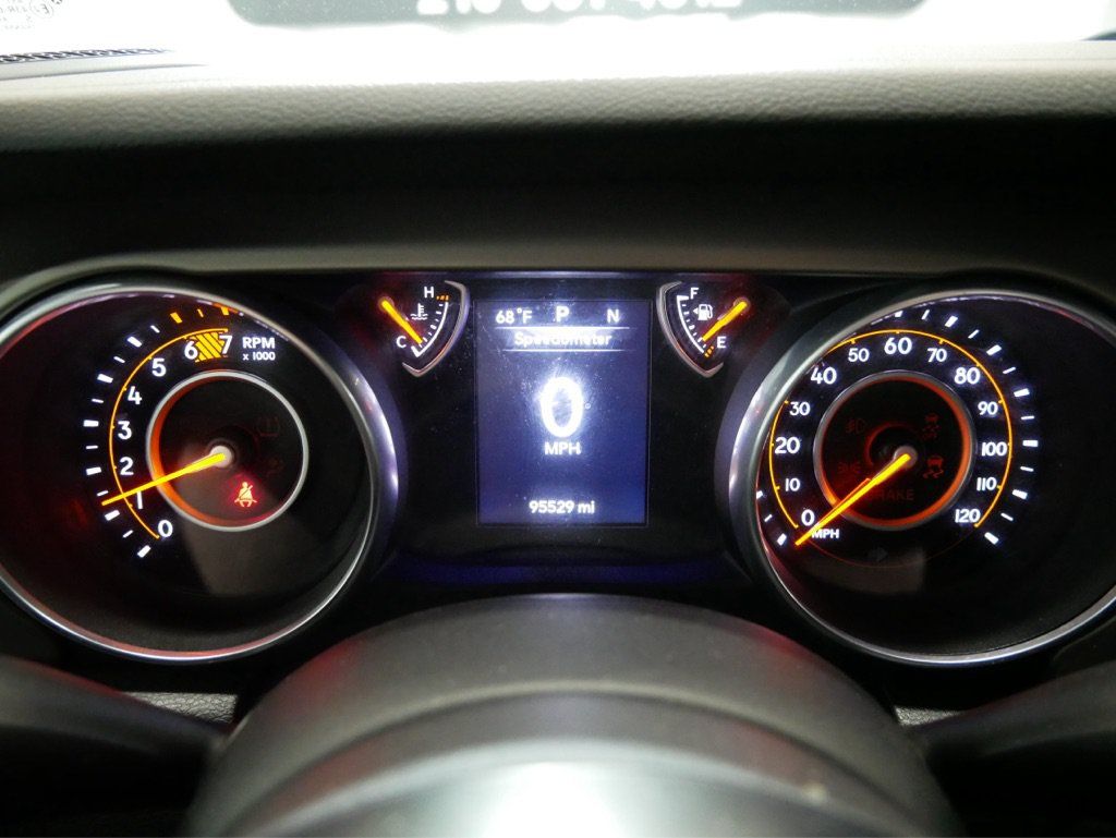 Used 2018 Jeep Wrangler Unlimited Sport S AWD/4WD image 13