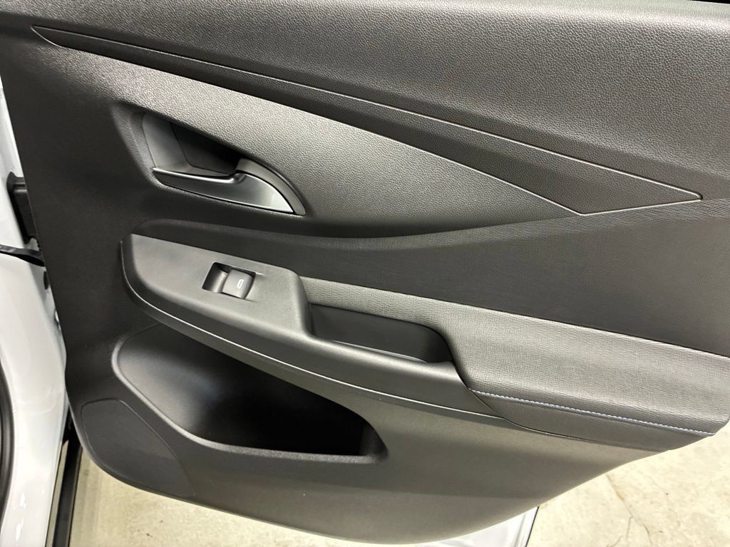 New 2026 Buick Envista Sport Touring w/ Convenience I Package FWD image 10