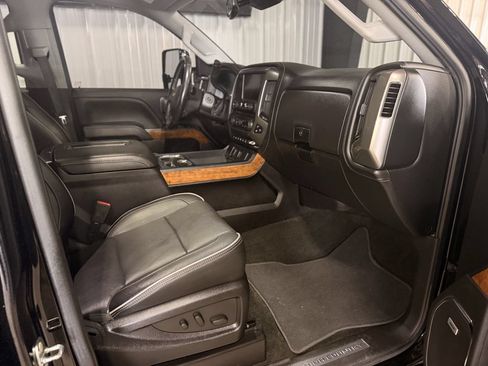 Used 2017 Chevrolet Silverado 2500 High Country w/ Duramax Plus Package AWD/4WD image 14