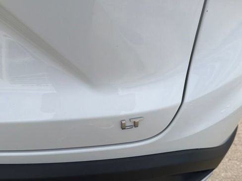 Used 2024 Chevrolet Trax LT w/ Driver Confidence Package FWD image 12