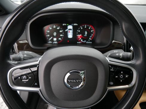 Used 2018 Volvo S90 T6 Momentum w/ Convenience Package image 23