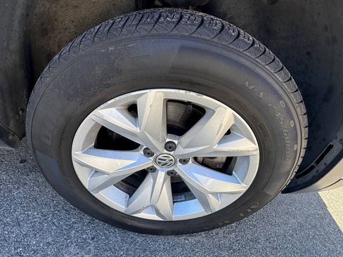 Used 2018 Volkswagen Atlas SE FWD image 29