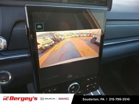 New 2026 GMC Terrain AT4 w/ LPO, Black Badging Package AWD/4WD image 15