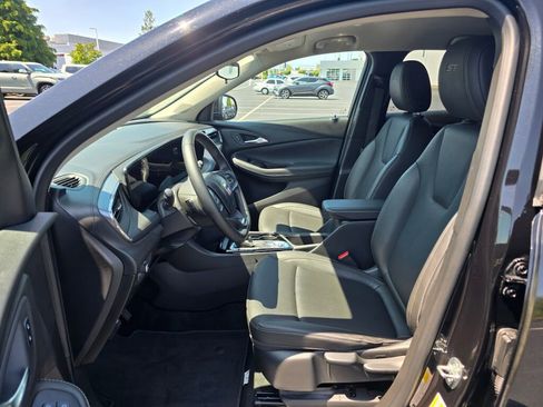 Used 2024 Buick Encore GX Sport Touring image 21