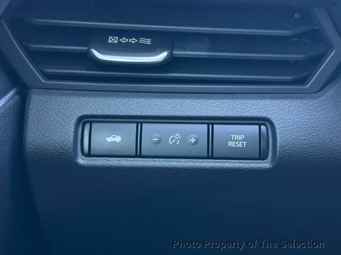 Used 2019 Nissan Altima 2.5 SR w/ SR Premium Package image 29