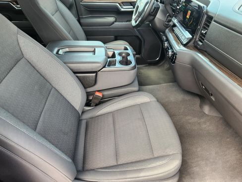Certified 2025 Chevrolet Silverado 1500 LT AWD/4WD image 14