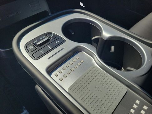 New 2026 Hyundai Ioniq 9 SEL image 35