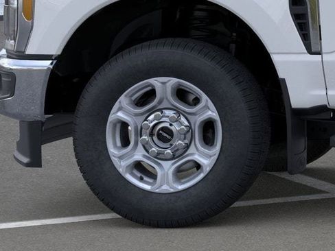 New 2026 Ford F350 XLT image 19